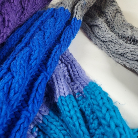 Old Navy Purple Blue Colorblock Knit Scarf - Picture 9 of 10